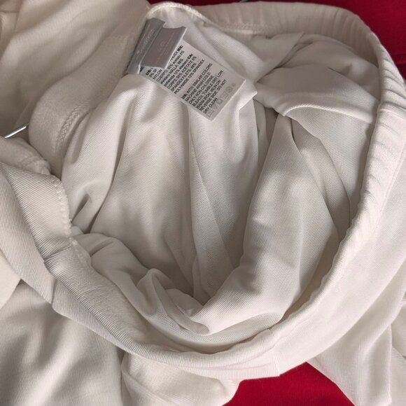 Chicos 4 Travelers White travel knit  Pants line pull on size 2x plus - Picture 3 of 12